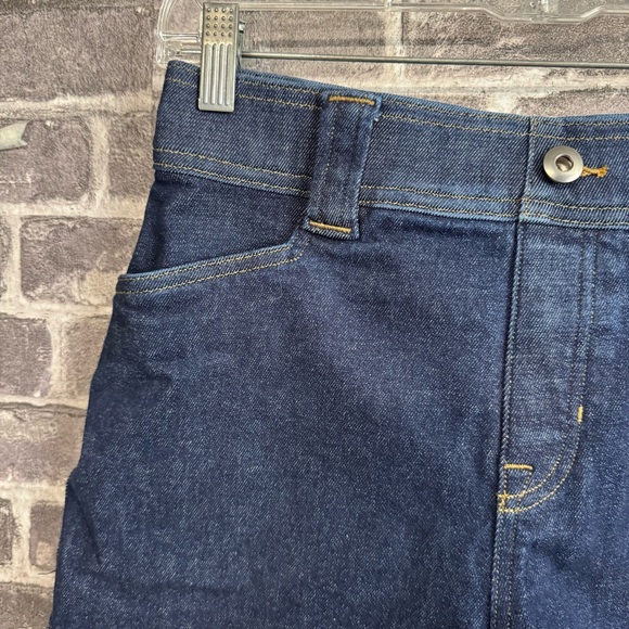 SPANX Denim Shorts Dark Wash Stretchy Pull‎ On pockets - Picture 2 of 10